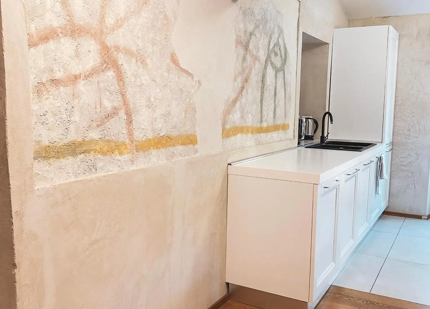 Ponte Pietra Luxury Home In Verona Italia